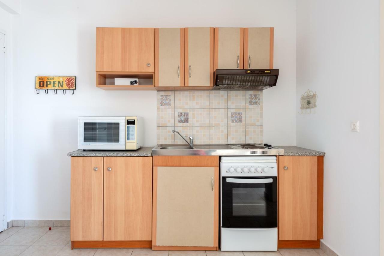 Pernari Apartments Spartià Esterno foto