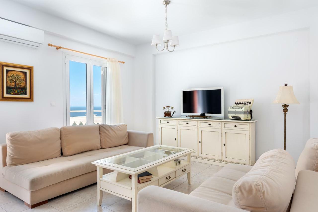Pernari Apartments Spartià Esterno foto